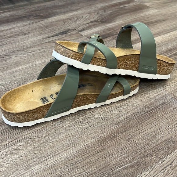 Birkenstock Mayari Khaki Patent Birko - EU39 US 8-8.5 regular width- sage green - Picture 2 of 5